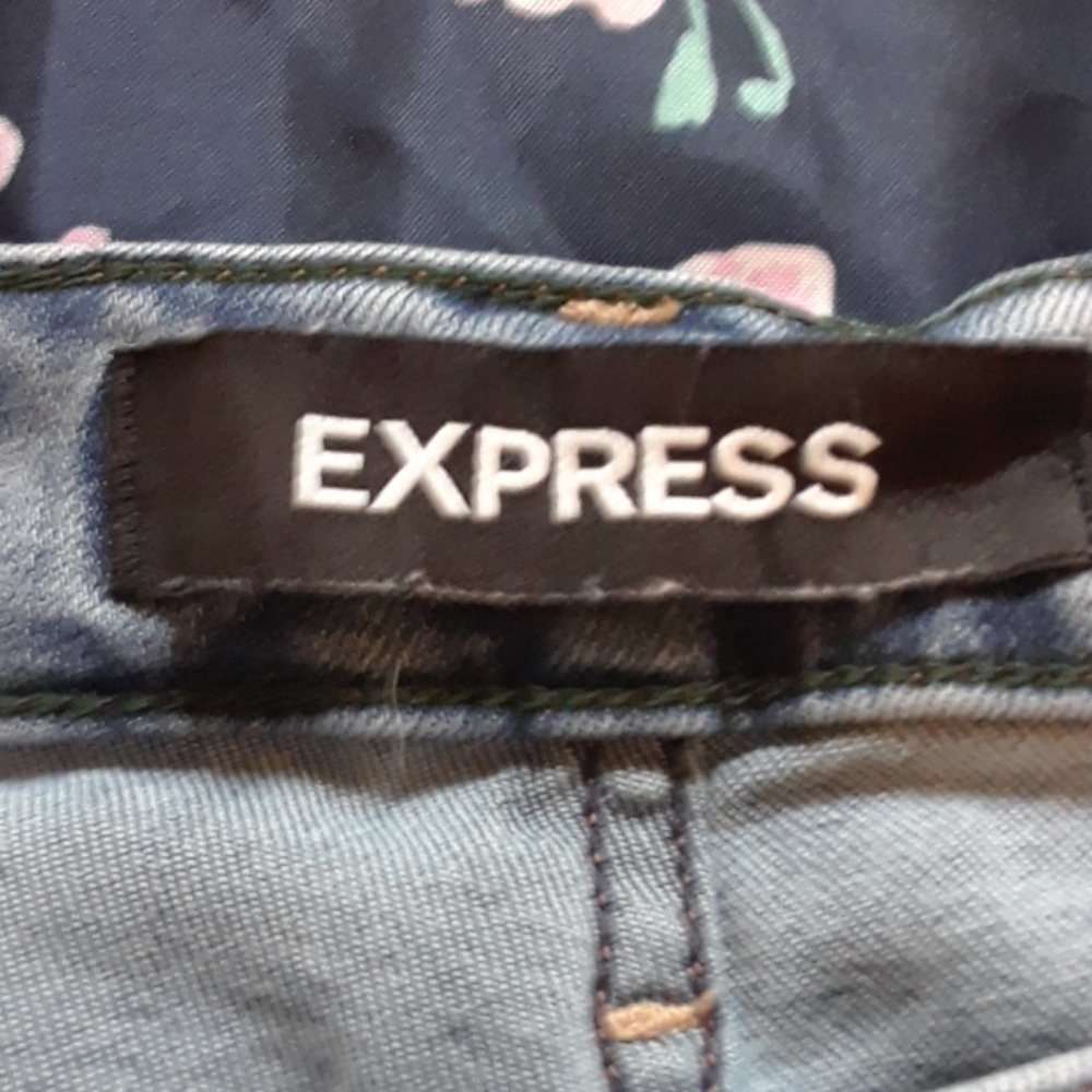 Express Repreve Skinny Mid Rise Jeans NWOT - Picture 3 of 4